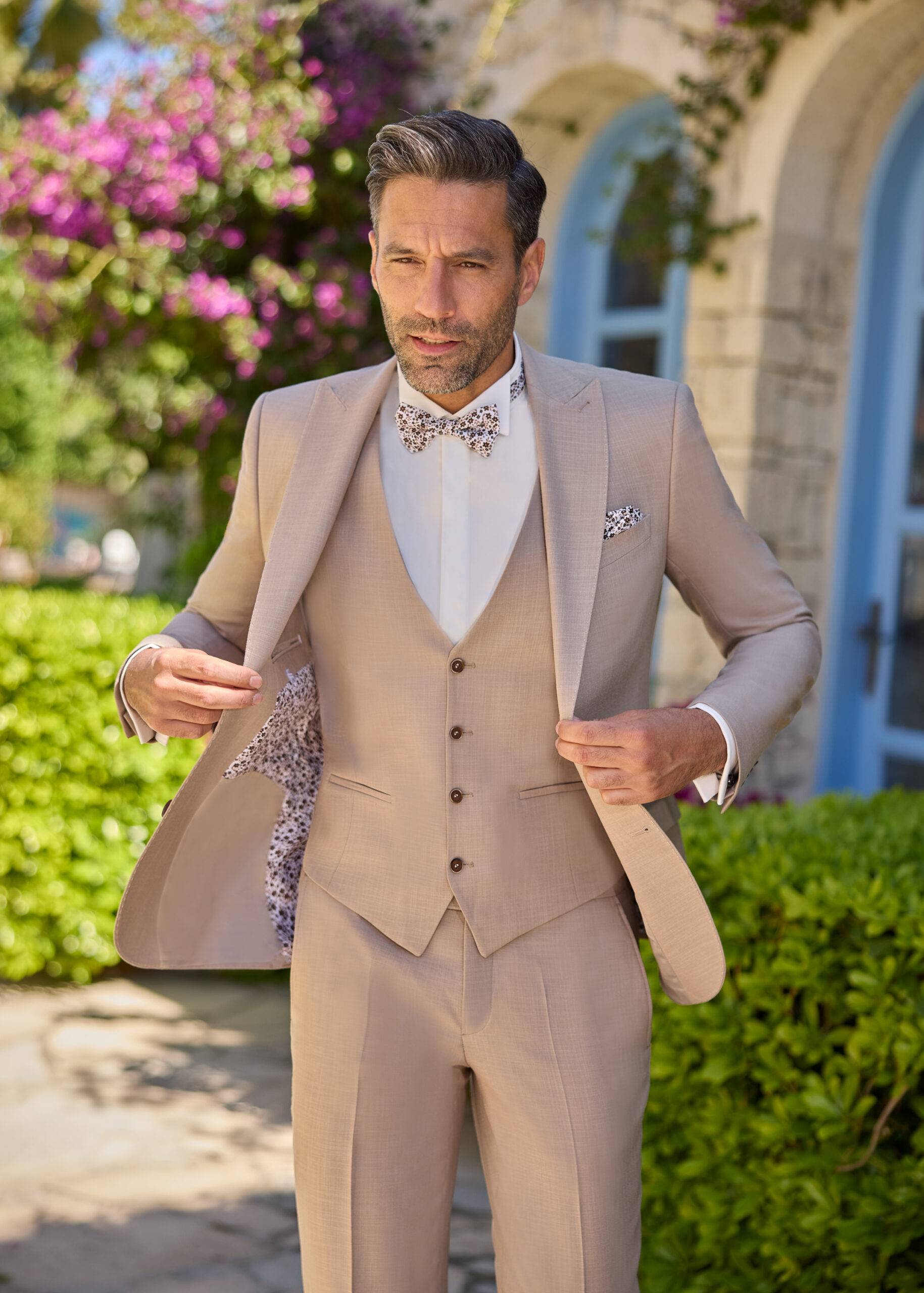 costume de ville parfait