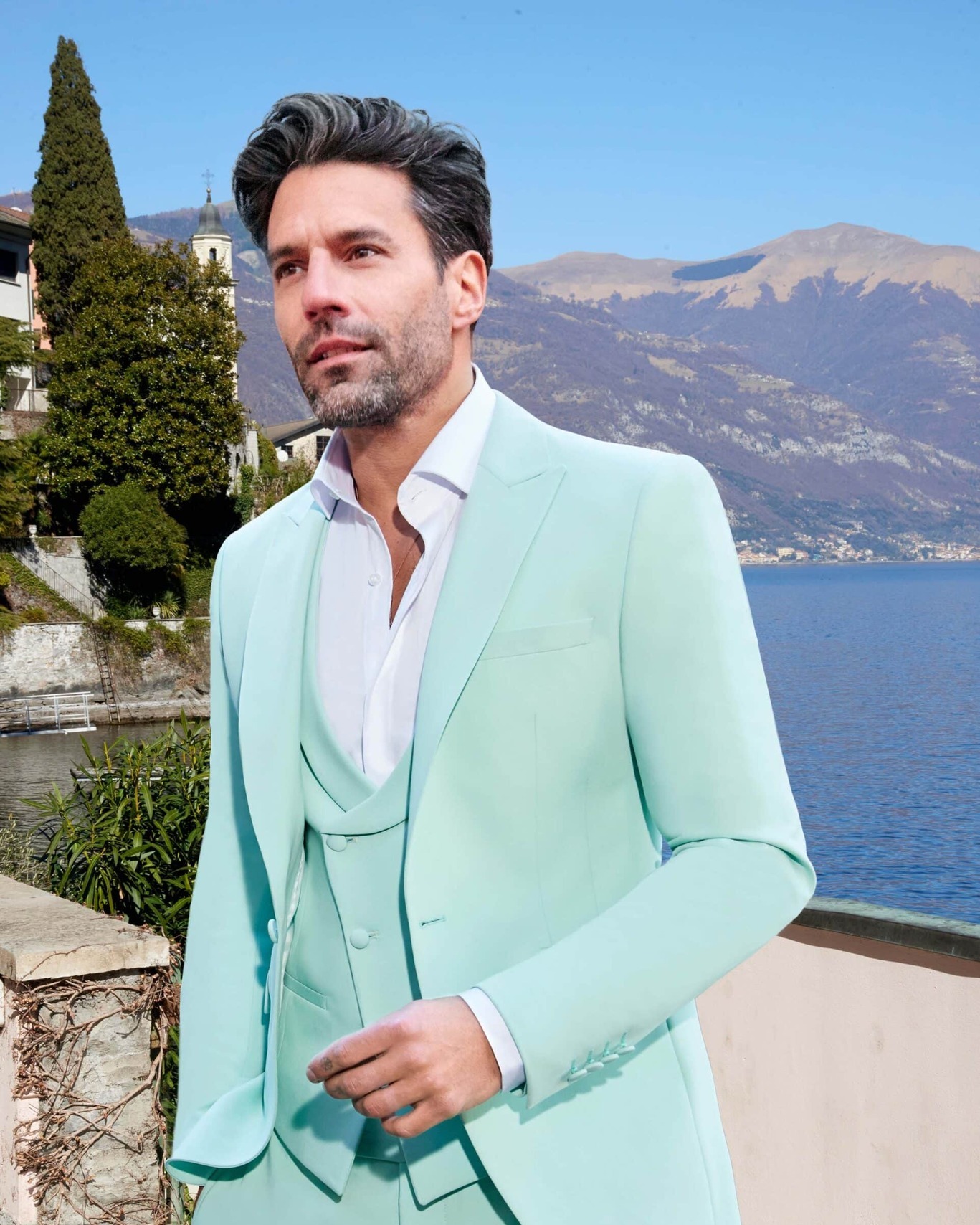 costume de ville parfait